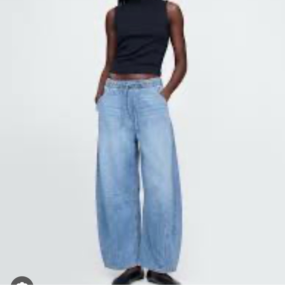 NWOT Gap High Rise Horseshoe Jeans